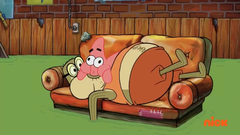 Patrick Gives Bubble Bass Even More CPR.png