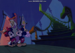 Mickey and Minnie - Hansel and Gretel 1-32 screenshot (1).png